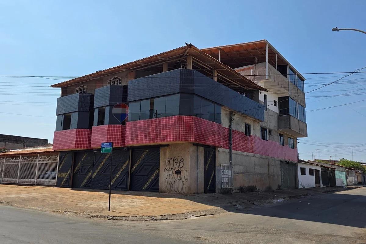 Prédio - 12 Aptos - Esquina - Renda R$12mil - Ceilândia - QNM 6 - Brasília - foto 3