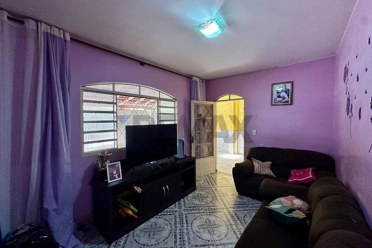 Casa Quadra 307, Recanto das Emas, 150m², 3 quartos com suíte e 4 vagas, aceita financiamento - foto 8