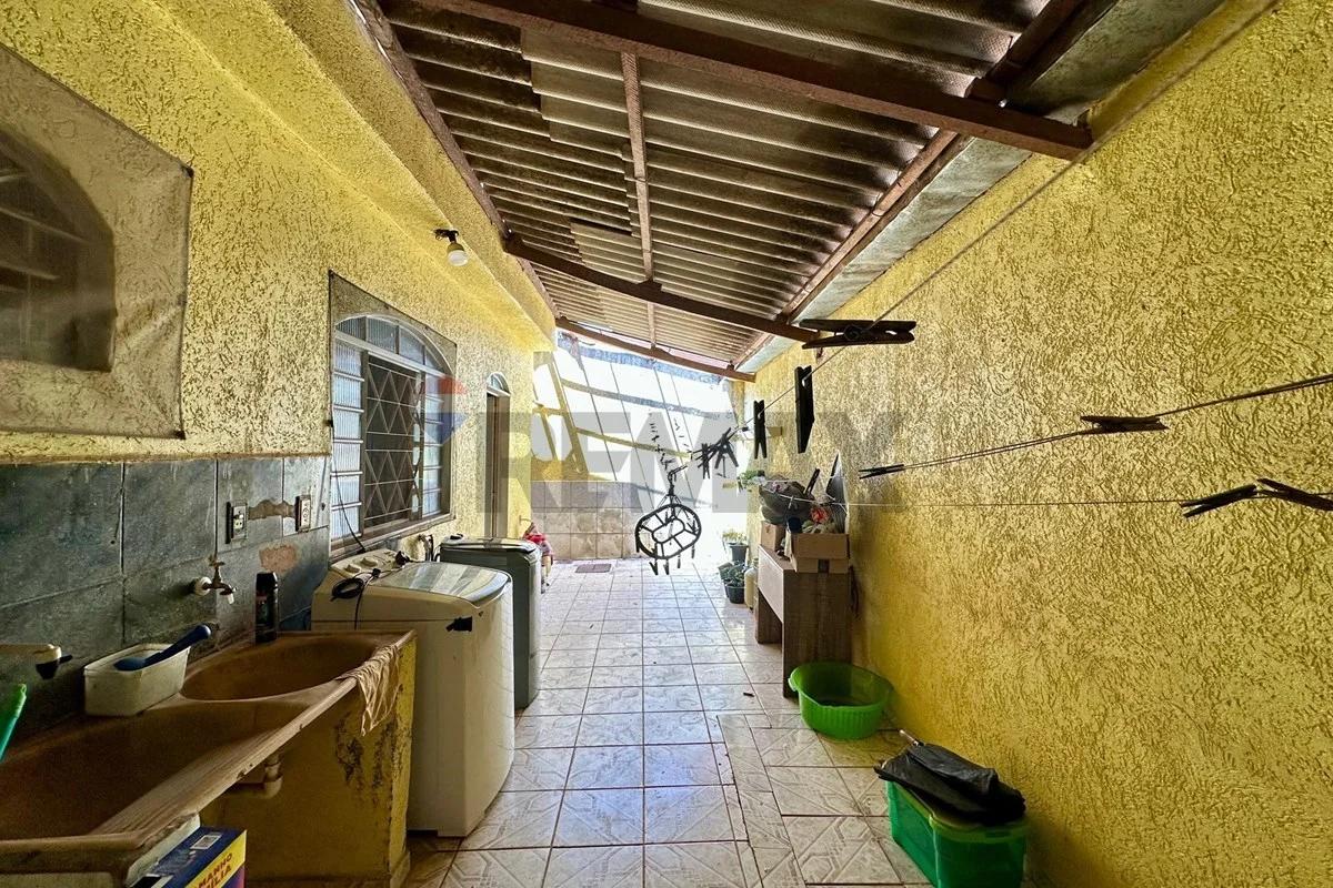 Casa Quadra 307, Recanto das Emas, 150m², 3 quartos com suíte e 4 vagas, aceita financiamento - foto 26