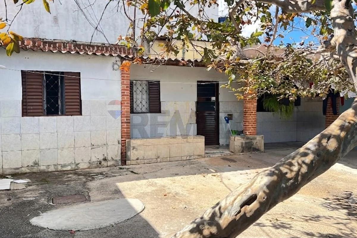 Vendo Casa 2 Quartos no Recanto das Emas Quadra 405 - foto 1
