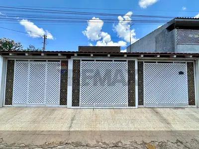 Casa Quadra 307, Recanto das Emas, 150m², 3 quartos com suíte e 4 vagas, aceita financiamento