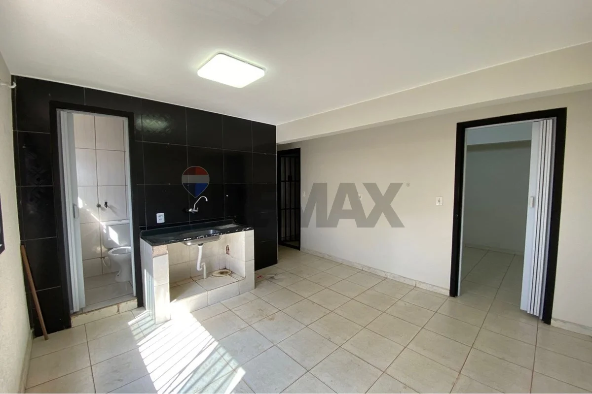 Apartamento QS 118, Samambaia Sul, 30m², 1 quarto com vaga coberta - não aceita financiamento - foto 2